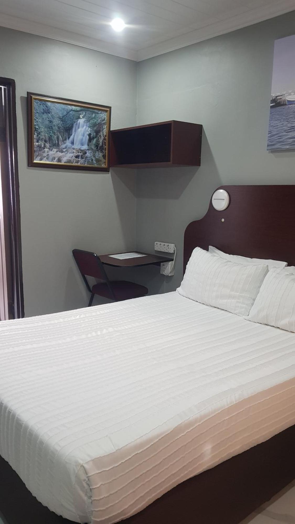 Rainbow Guest House And Tours Uitenhage Екстериор снимка